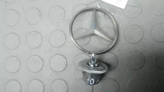  Значок на капот Mercedes C W204 Арт 1OK04D601, вид 1