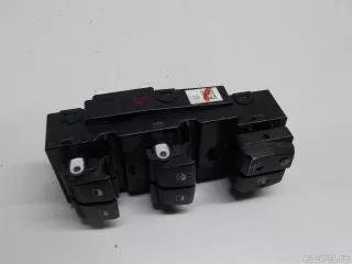 93571H51104X Hyundai-Kia Блок управления стеклоподъемниками Hyundai Solaris 2 Арт E40940829, вид 3