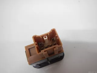 52082503 GM Кнопка обогрева сидений Chevrolet TrailBlazer 2 Арт E70485681, вид 4