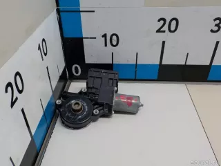 8572042140 Toyota Моторчик стеклоподъемника Toyota Rav 4 5 Арт E52049989, вид 1