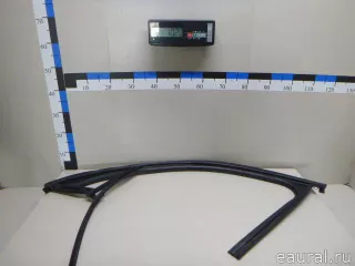 82531P2001 Hyundai-Kia Уплотнитель стекла двери Kia Sorento 4 Арт E23237028