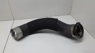 13717637197 BMW Патрубок интеркулера BMW X1 F48 Арт E70627532, вид 5