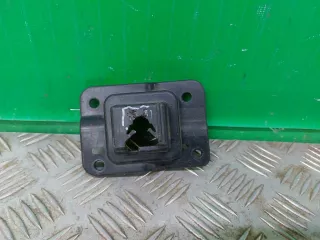 KB8A50151 Кронштейн решетки радиатора Mazda CX-5 2 Арт 318769RM, вид 1