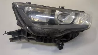 8X0941004A Фара передняя правая Audi A1 Арт 9259622, вид 1