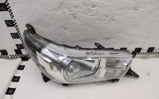 811100K691 Фара передняя правая Toyota Hilux 8 Арт 963612T, вид 1