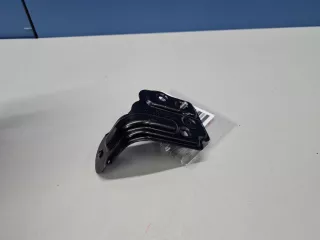 403004523AA Кронштейн обшивки двери передней левой Chery Tiggo 8 PRO Арт Z336575, вид 3