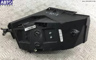 7703297190, 7703297191 Корпус блока предохранителей Renault Megane 1 Арт 52907562, вид 1