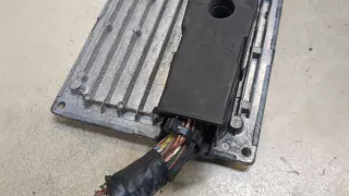 S122185010,242140409 Блок управления двигателем Volvo S40 2 Арт 9285037, вид 4