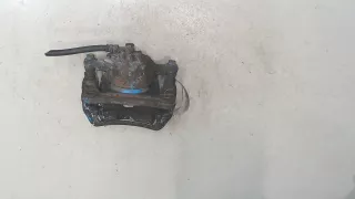 MR249220 Суппорт тормозной передний левый Mitsubishi Carisma Арт 9073228, вид 4
