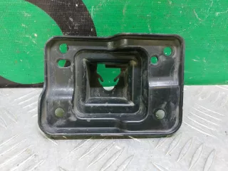 KB8A50151 Кронштейн решетки радиатора Mazda CX-5 2 Арт ARM329501, вид 5