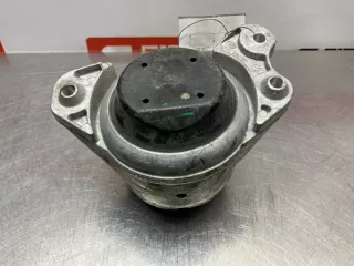 A2052407900 Подушка крепления двигателя Mercedes C W205 Арт 7933, вид 1