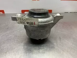 A2052407900 Подушка крепления двигателя Mercedes C W205 Арт 7933, вид 2