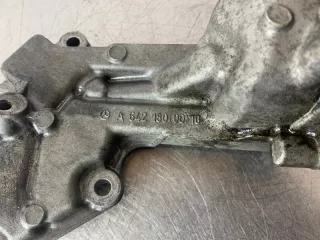 A6421800010, A6421801410 Корпус масляного фильтра Mercedes E W211 Арт 25790, вид 3
