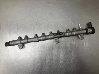 13538571569, 8571569, 0445216051, 0281006394 Топливная рампа BMW 7 G11/G12 Арт 37702, вид 1