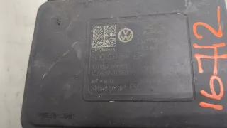 5Q0614517FG Блок АБС (ABS) Volkswagen Jetta 7 Арт 9307026, вид 2