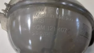 5QM121407C Расширительный бачок Volkswagen Jetta 7 Арт 9312854, вид 3