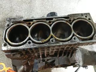 030103019B Блок цилиндров Volkswagen Bora Арт 46023069561_3, вид 5