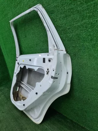 1505767 дверь задняя правая Ford Focus 1 Арт DIZ0000006767310, вид 14