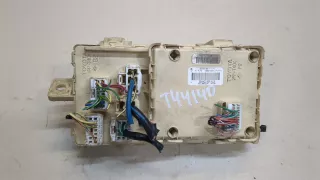 8264105030a,3300843373 Блок предохранителей Toyota Avensis 2 Арт 9332046, вид 1