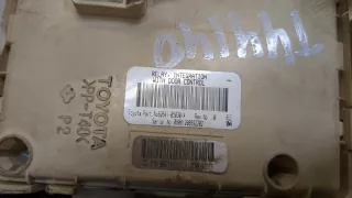 8264105030a,3300843373 Блок предохранителей Toyota Avensis 2 Арт 9332046, вид 3