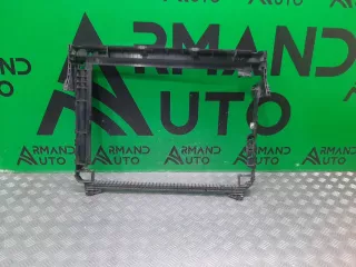 T4A13322, hk838b588ae кронштейн радиатора Jaguar F-Pace Арт ARM252080