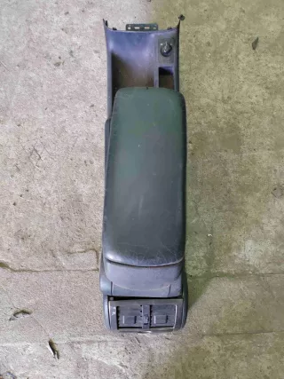  Подлокотник   Audi A6 C5 (S6,RS6) Арт A6C5845, вид 1