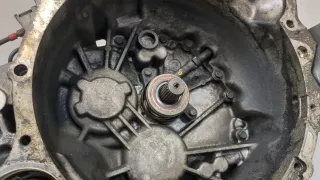 223128 КПП механическая (МКПП) 6-ступенчатая Peugeot 4007 Арт 9351435, вид 3