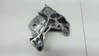 30793561 Volvo Кронштейн двигателя правый Volvo S80 2 restailing 2 Арт E103033552, вид 4