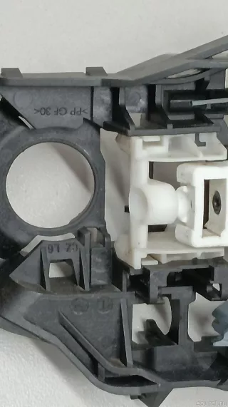 51219881779 BMW Кронштейн ручки BMW 3 G20/G21 Арт E103039606, вид 5