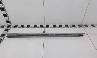 7507160140 Молдинг (накладка) двери передней правой Toyota Land Cruiser 200 Арт A984797K, вид 1