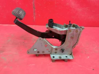 46501EM32B педаль тормоза Nissan TIIDA C11 Арт MB83391, вид 1