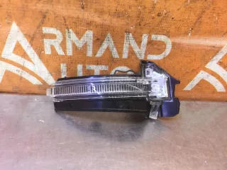 4M8949102, 8 повторитель поворота на зеркале Audi Q8 Арт 281405PM, вид 1