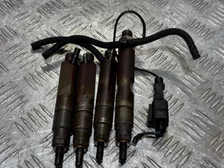 038130202S,0432193574,028130203F Форсунка Seat Ibiza 3 Арт GRT79992, вид 1