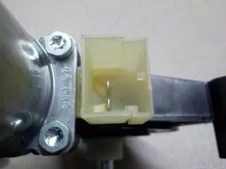 8W0959801 VAG Моторчик стеклоподъемника Audi Q8 Арт E30976084, вид 4