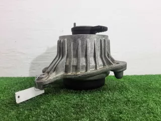 2052406617 Подушка крепления двигателя Mercedes C W205 Арт 00259212, вид 2