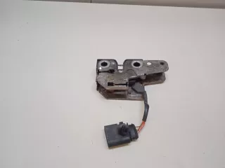 7L0823509C VAG Замок капота Porsche Cayenne 957 Арт E23579880, вид 1