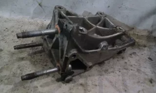 183926 Кронштейн двигателя Peugeot 405 Арт 213082_3