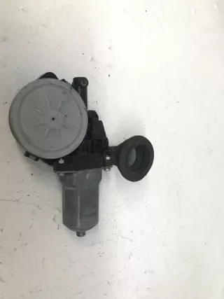8571035180 Моторчик заднего левого стеклоподъемника Toyota Land Cruiser 200 Арт 5606730_4, вид 1