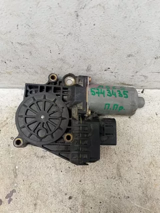 4B0959802E Моторчик переднего правого стеклоподъемника Audi A6 C5 (S6,RS6) Арт 5743435_2, вид 1