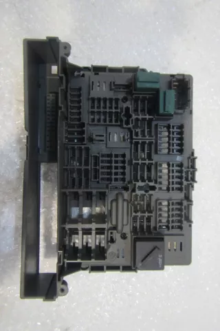 61149119445 Блок предохранителей BMW 1 E81/E82/E87/E88 Арт 2028990_6, вид 1