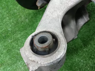 28411FL040,28473VA010 Ступица задняя правая Subaru Forester SK Арт 00260551, вид 2