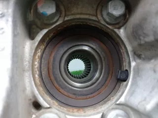 28411FL040,28473VA010 Ступица задняя правая Subaru Forester SK Арт 00260551, вид 5