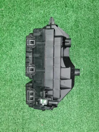 K8D214A073DB Блок предохранителей Land Rover Discovery sport Арт 0000007217852, вид 7