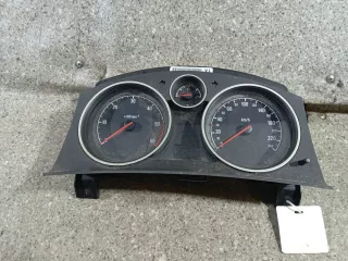 13225988 Щиток приборов (приборная панель) Opel Zafira B Арт 46023071819, вид 1