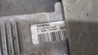 Блок управления двигателем Volvo V40 1 1997г. S113727101,373915647 - Фото 4