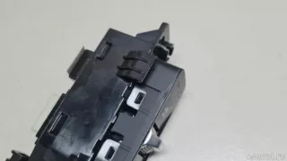 93300P2100 Hyundai-Kia Кнопка обогрева сидений Kia Sorento 4 Арт E23590857, вид 4