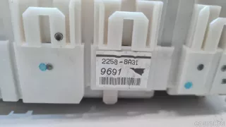 8273042160 Toyota Блок предохранителей Toyota Rav 4 3 Арт E23601782, вид 3