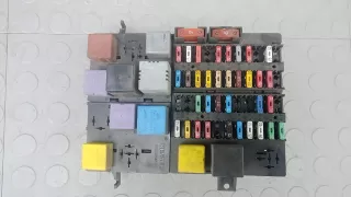  Блок предохранителей Nissan interstar Арт GBE05M102_A221917, вид 1