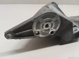 LR065741 Land Rover Кронштейн генератора Land Rover Range Rover Sport 2 restailing Арт E23604163, вид 3