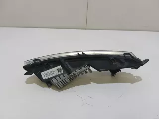 LR099131 Land Rover Фара противотуманная правая передняя Jaguar XE 1 restailing Арт E23609038, вид 6